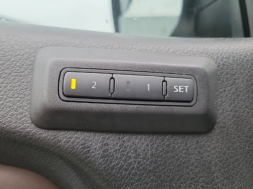 2018 Nissan Titan Platinum Reserve 25