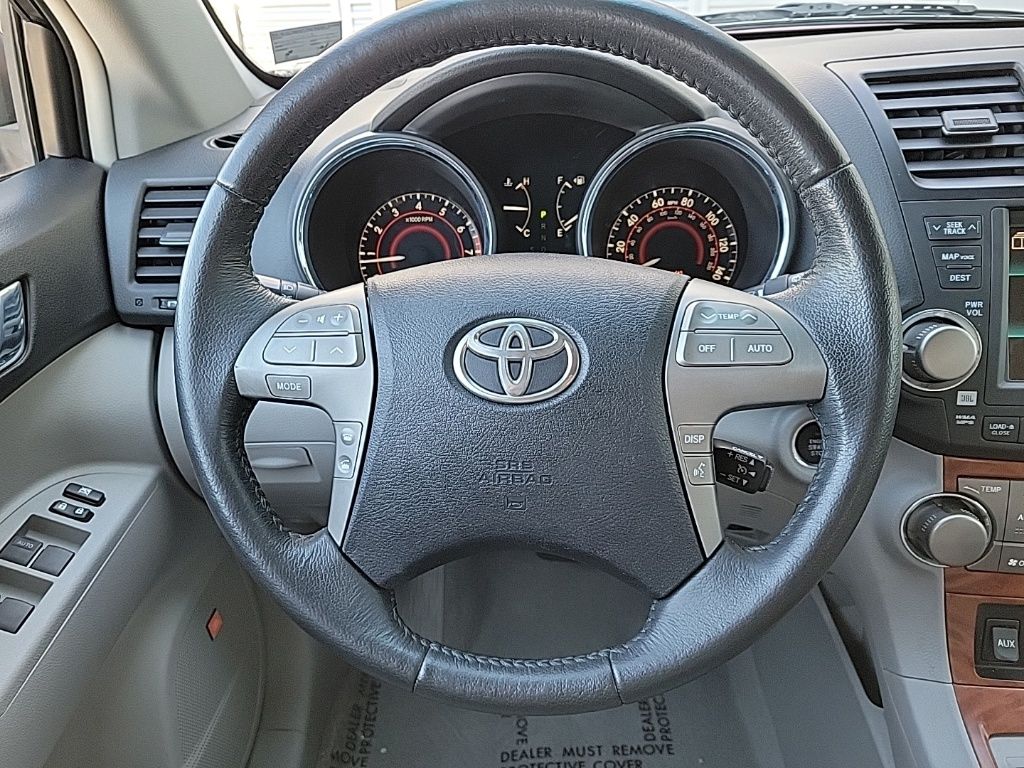 Thumbnail: 2010 Toyota Highlander - 22