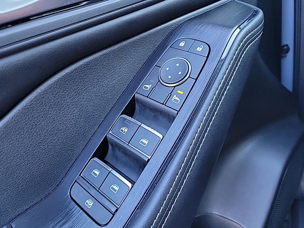 Thumbnail: 2022 Nissan Rogue - 33