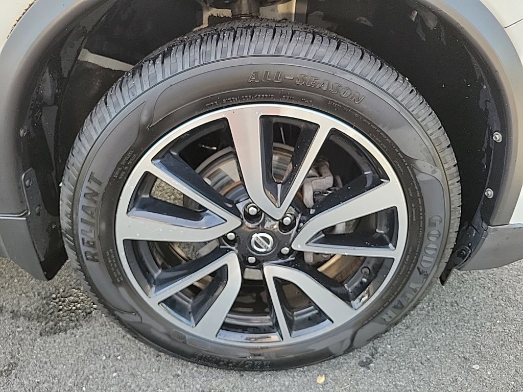Thumbnail: 2019 Nissan Rogue - 8
