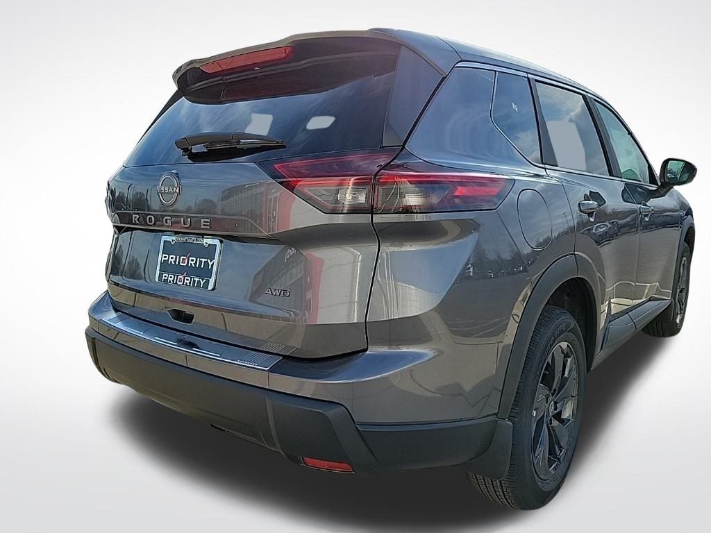 Thumbnail: 2026 Nissan Rogue - 5