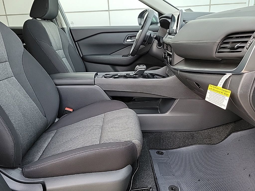 Thumbnail: 2026 Nissan Rogue - 16