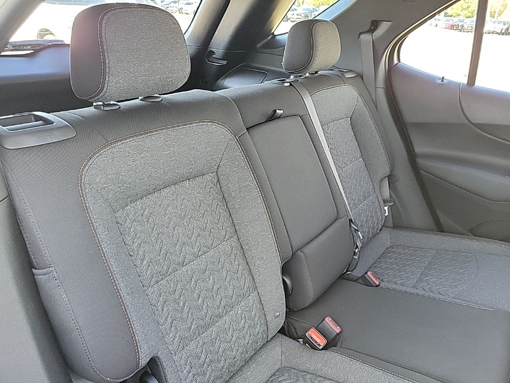 Thumbnail: 2022 Chevrolet Equinox - 15