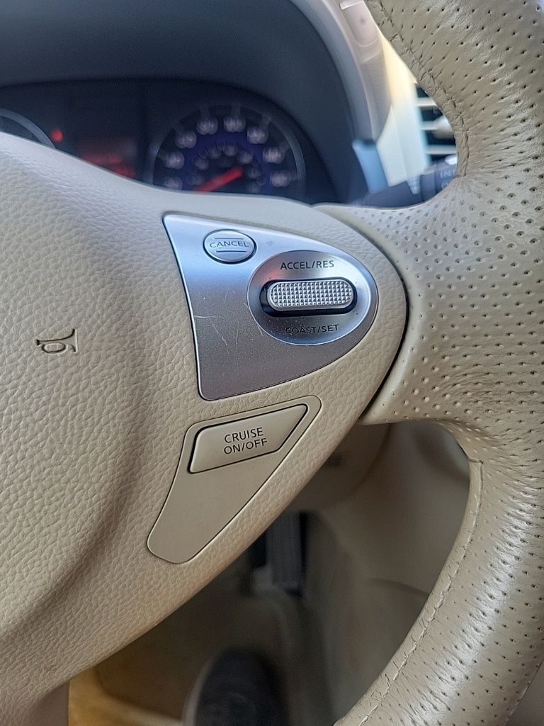 Thumbnail: 2011 INFINITI FX35 - 24