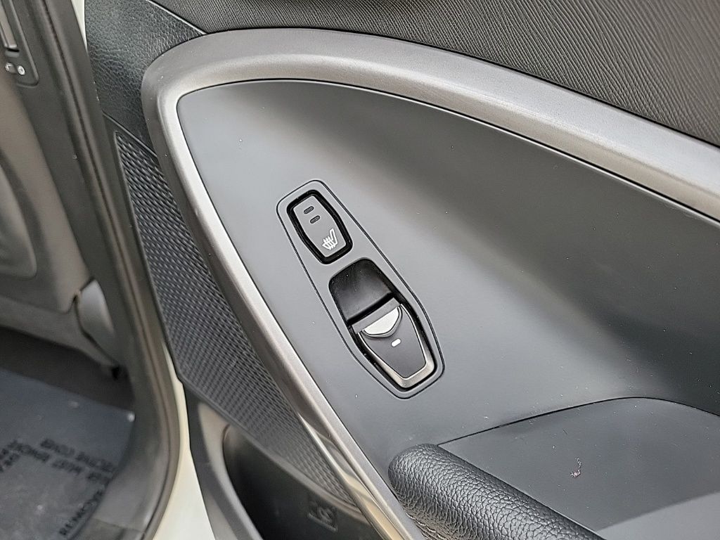 Thumbnail: 2018 Hyundai Santa Fe - 18