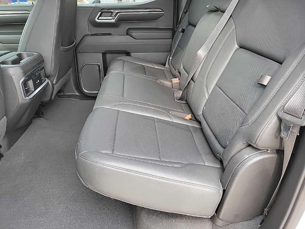 Thumbnail: 2022 Chevrolet Silverado 1500 - 15