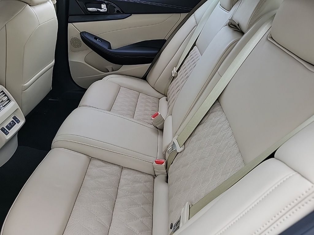 Thumbnail: 2023 Nissan Maxima - 12