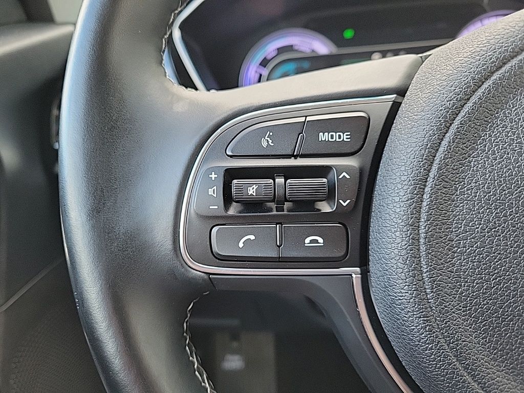 Thumbnail: 2020 Kia Niro - 17