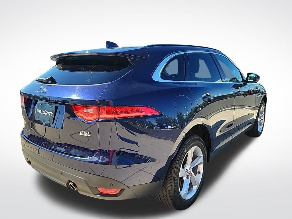 Thumbnail: 2019 Jaguar F-Pace - 5