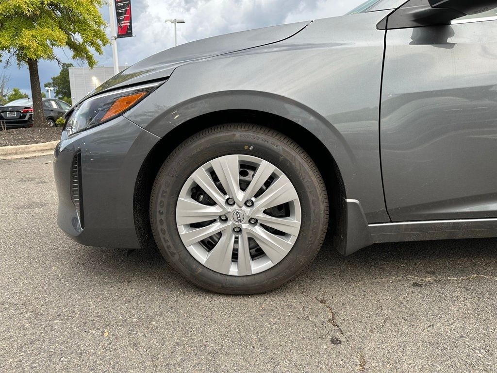 Thumbnail: 2025 Nissan Sentra - 9