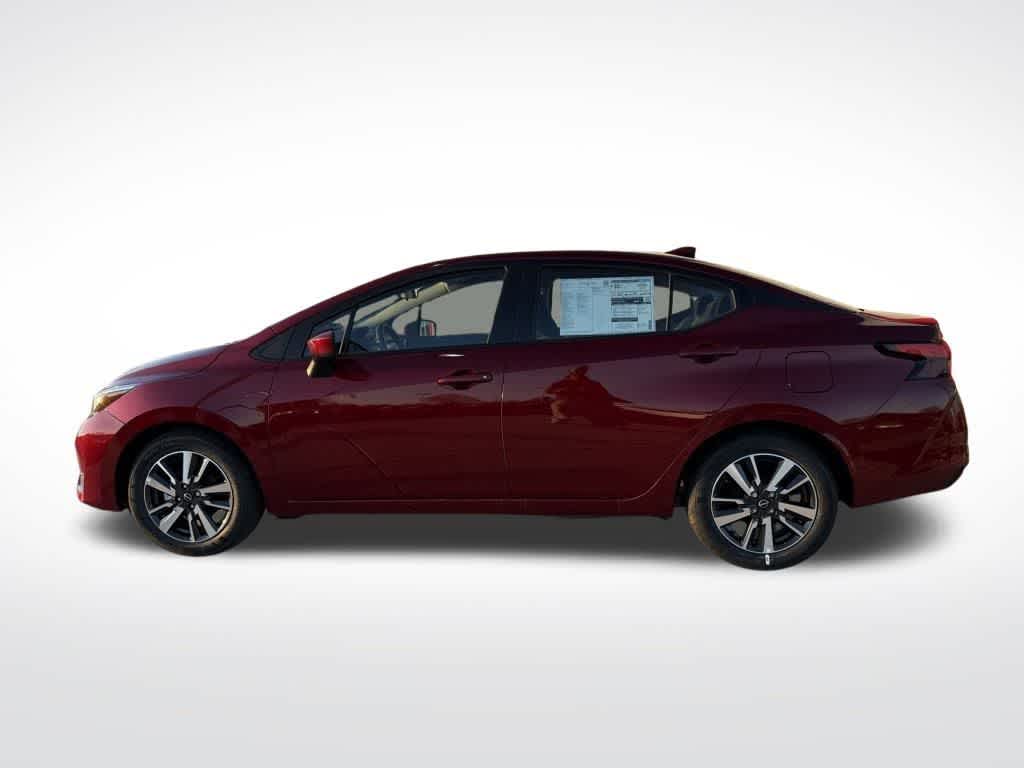 2025 Nissan Versa 1.6 SV 2