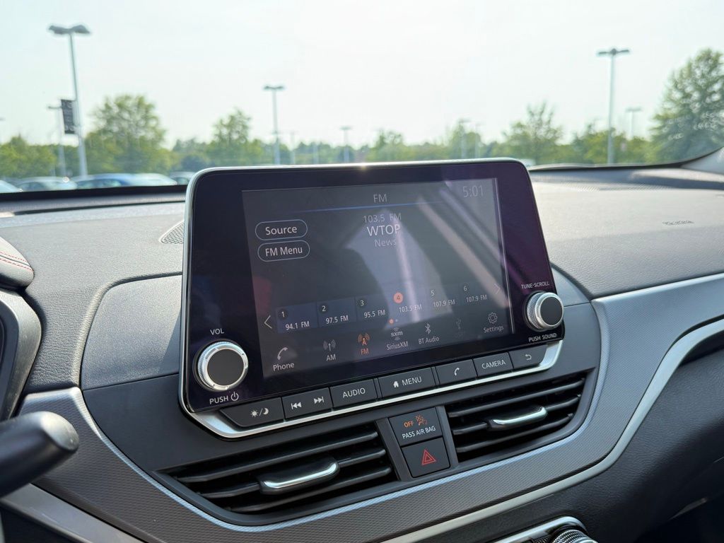 2023 Nissan Altima SR 21