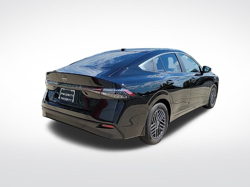 Thumbnail: 2026 Nissan Sentra - 4
