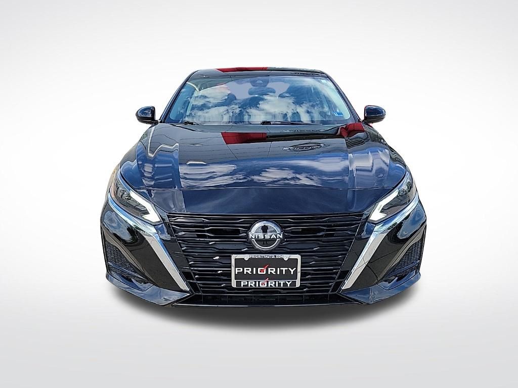 Thumbnail: 2023 Nissan Altima - 7