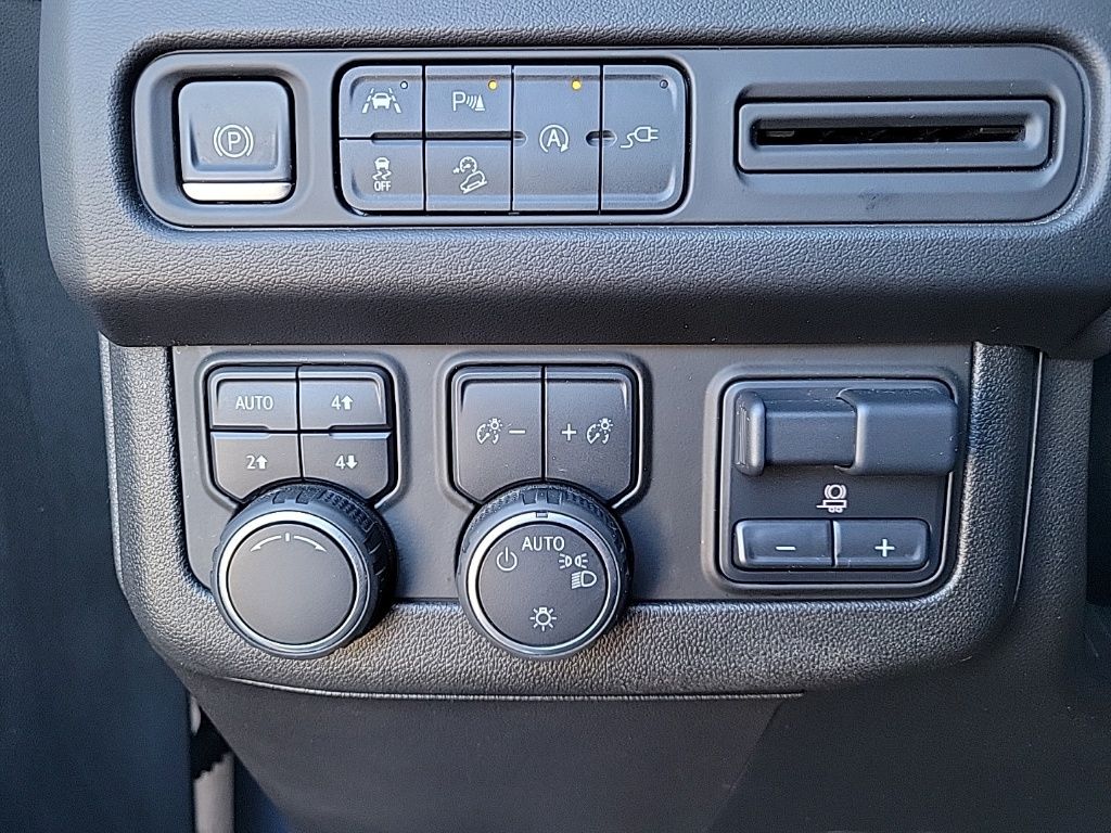 Thumbnail: 2021 Chevrolet Tahoe - 29