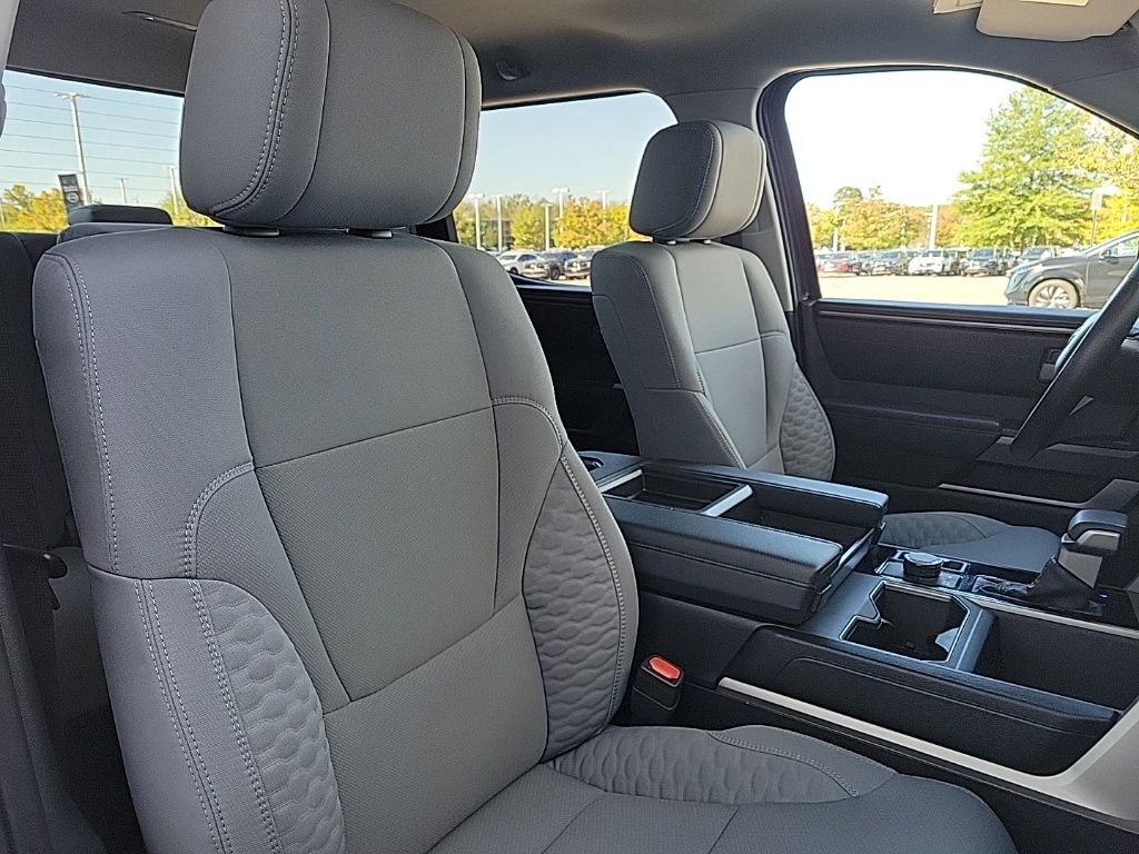 Thumbnail: 2024 Toyota Tundra - 15