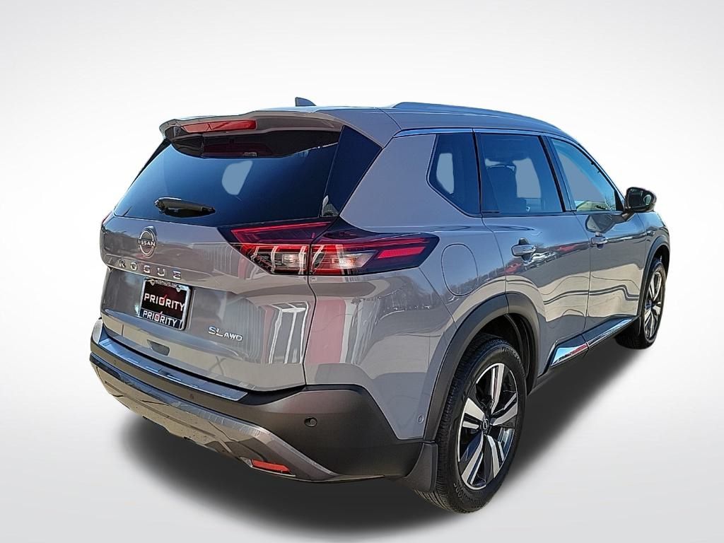 Thumbnail: 2022 Nissan Rogue - 5