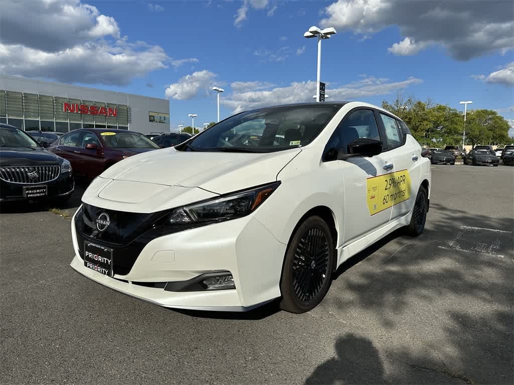 New 2024 Nissan LEAF Hatchback SV PLUS Super Black/Pearl White For Sale