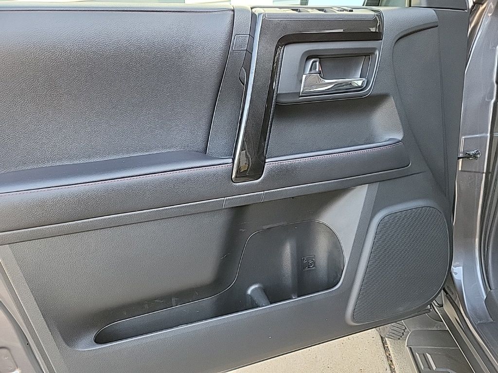 Thumbnail: 2021 Toyota 4Runner - 26