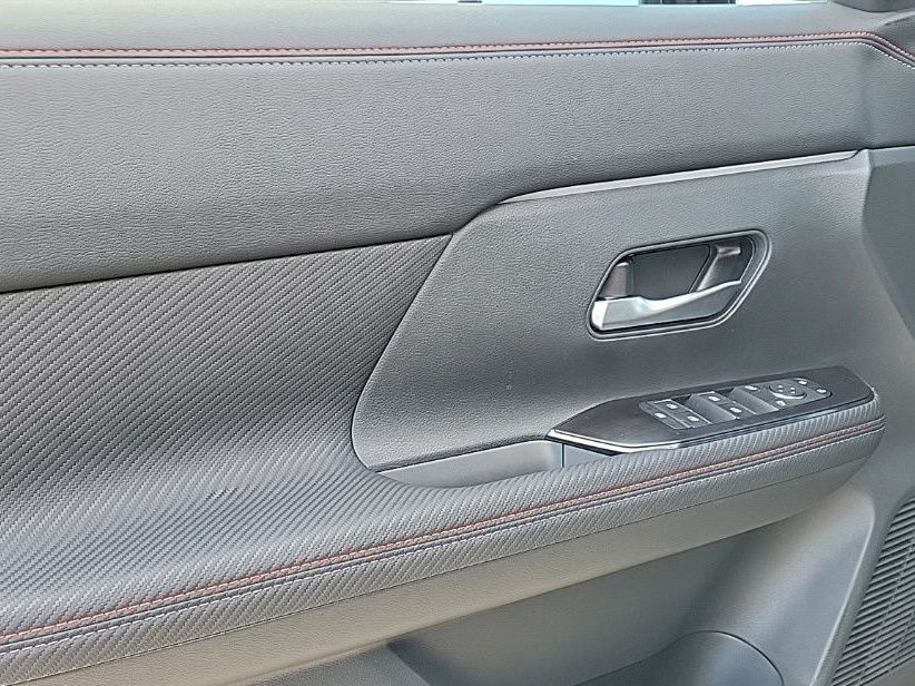 Thumbnail: 2026 Nissan Kicks - 26