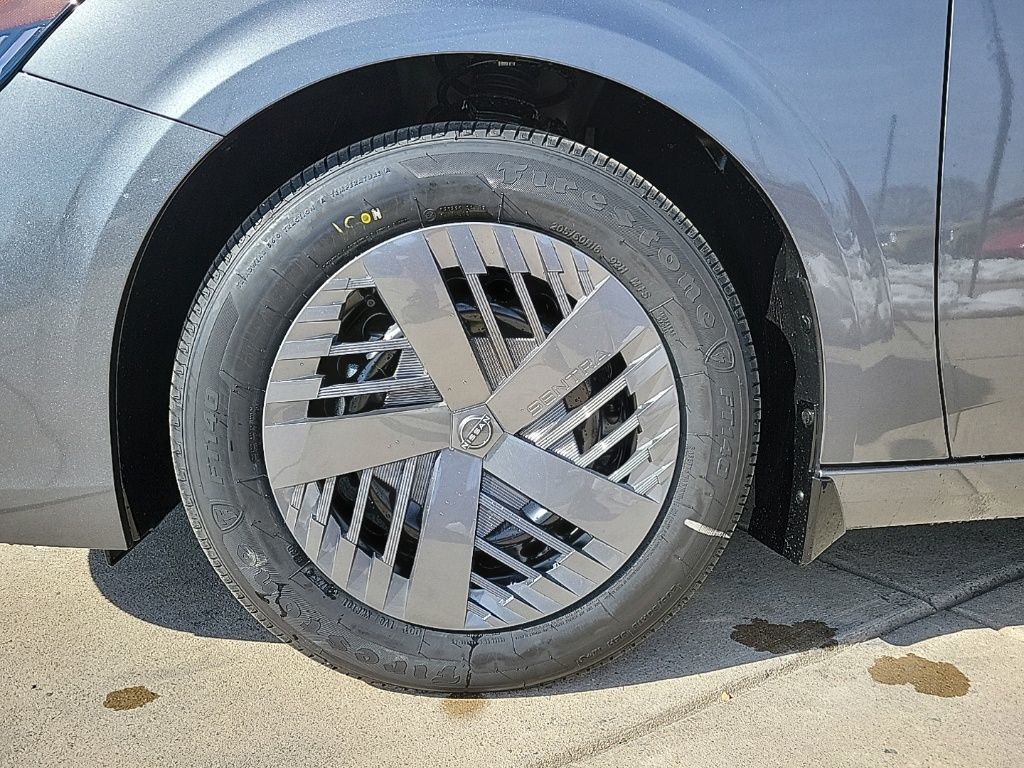 Thumbnail: 2026 Nissan Sentra - 9