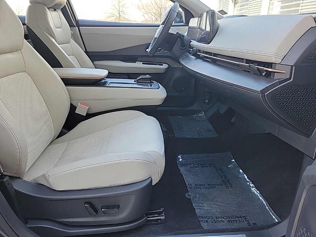 Thumbnail: 2024 Nissan Ariya - 16