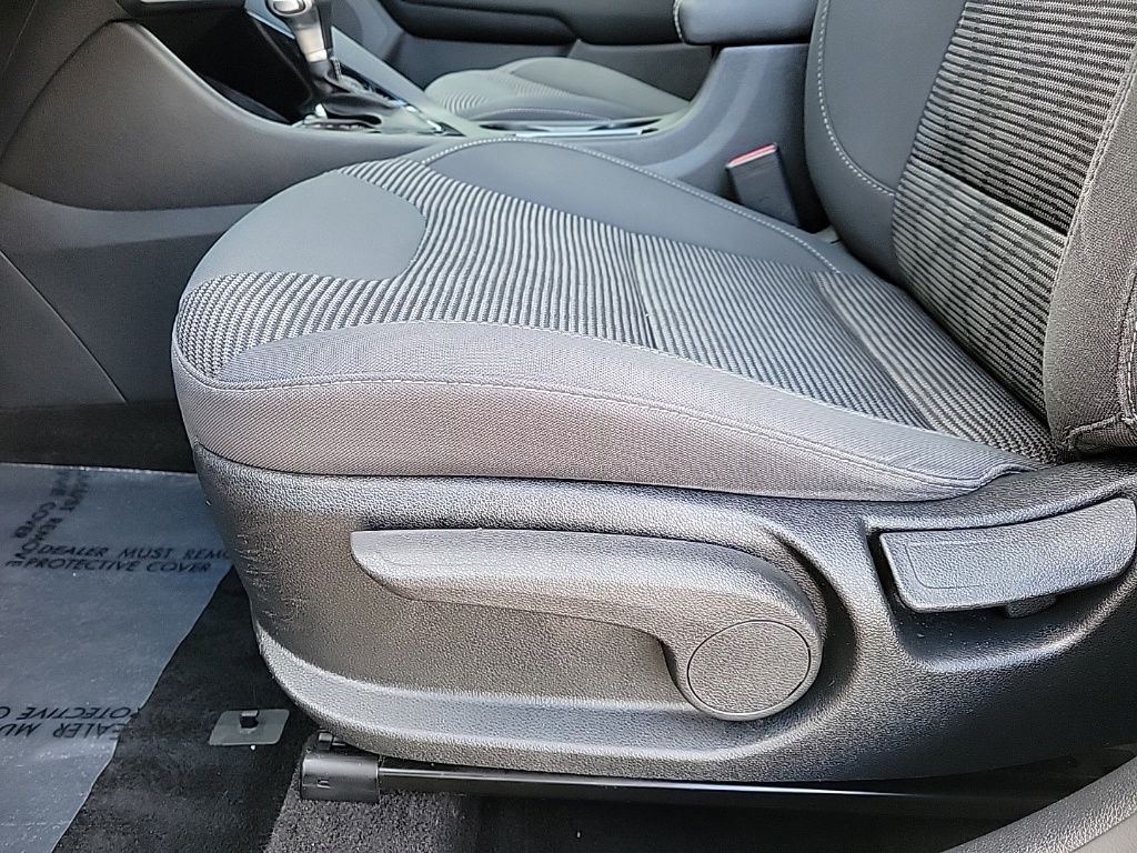 Thumbnail: 2020 Kia Niro - 10