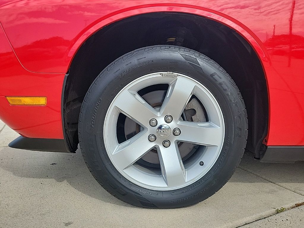 Thumbnail: 2010 Dodge Challenger - 9