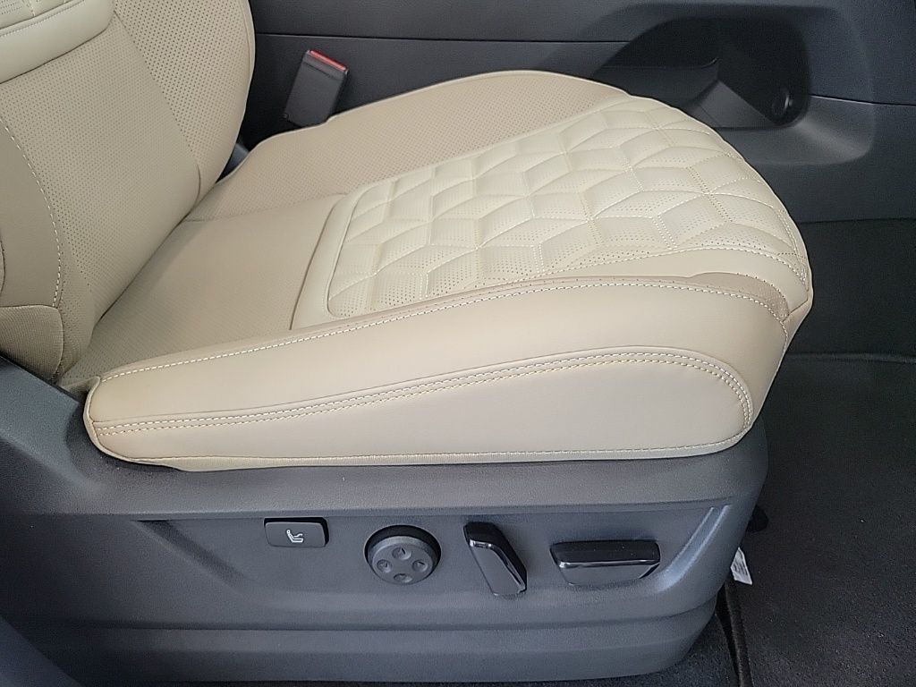 Thumbnail: 2025 Nissan Armada - 16