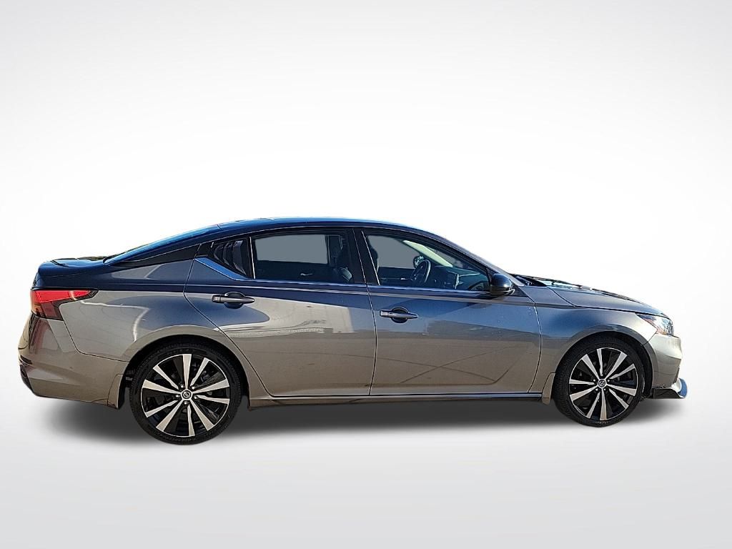 Thumbnail: 2022 Nissan Altima - 7