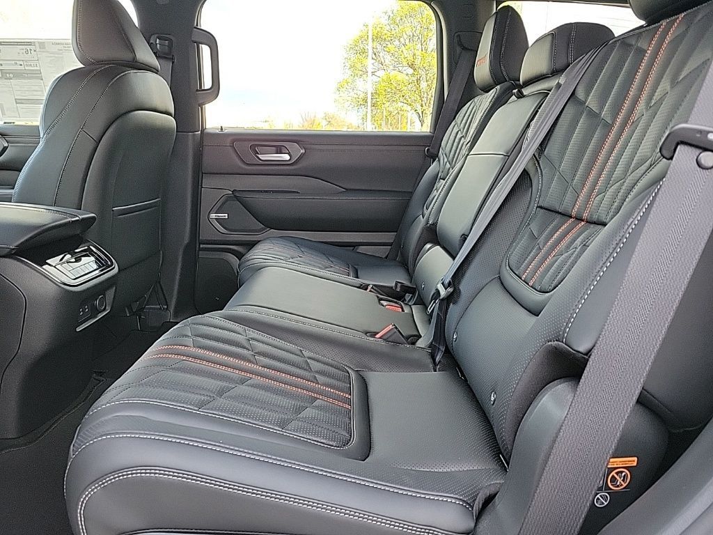 Thumbnail: 2026 Nissan Armada - 12