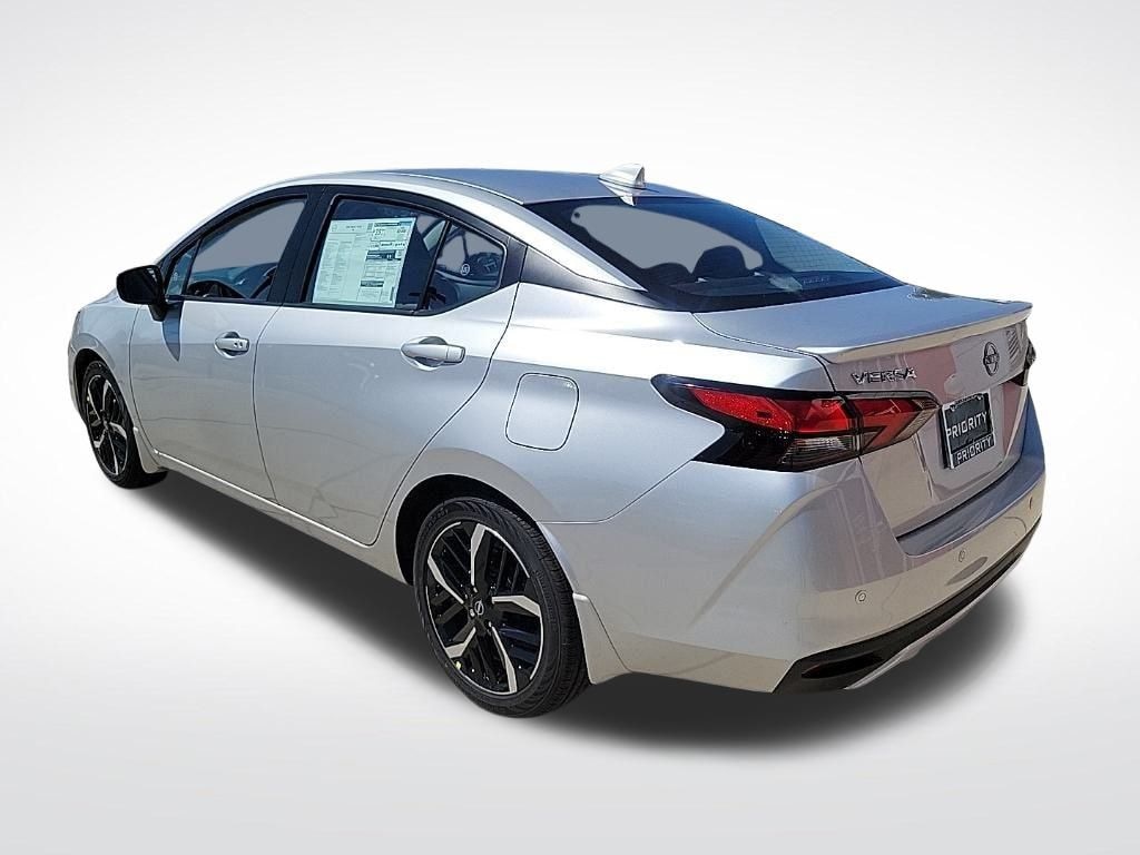 New 2025 Nissan Versa 1.6 SR Sedan