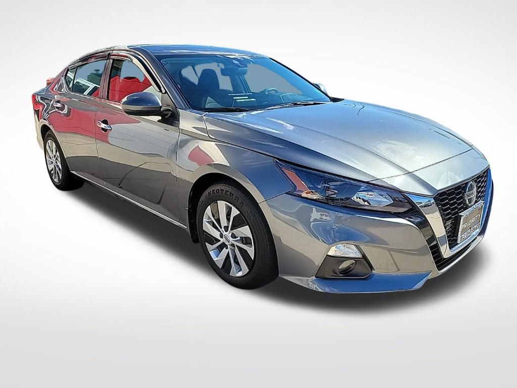 Thumbnail: 2022 Nissan Altima - 7