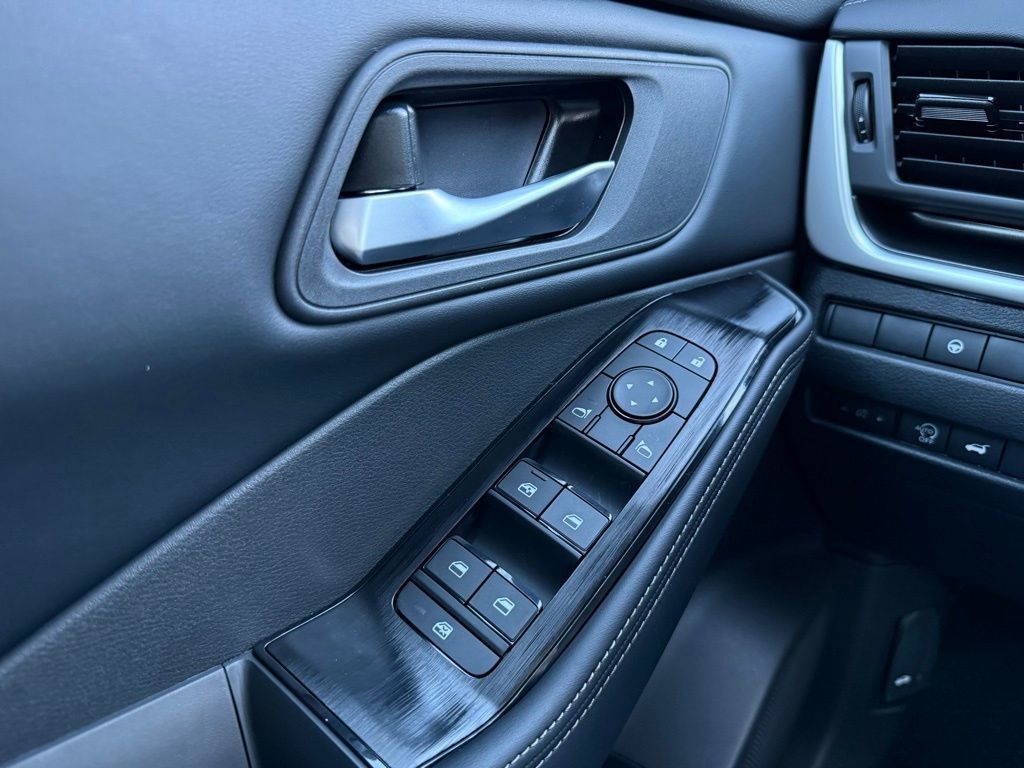 Thumbnail: 2026 Nissan Rogue - 14