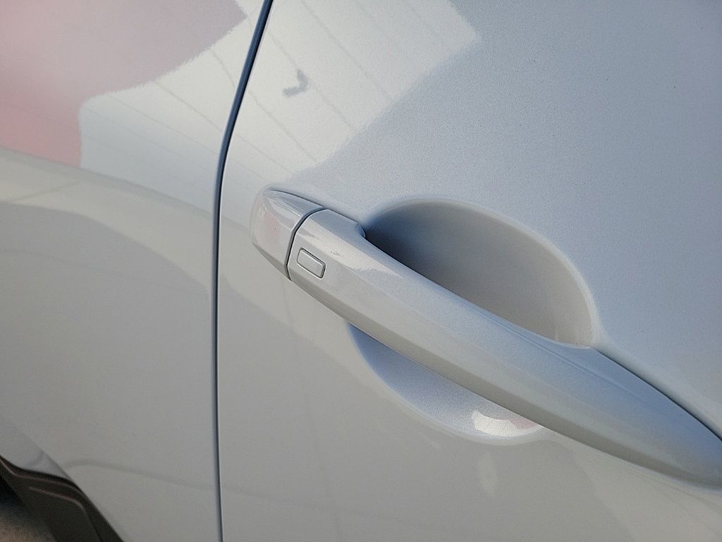 Thumbnail: 2026 Nissan Rogue - 10