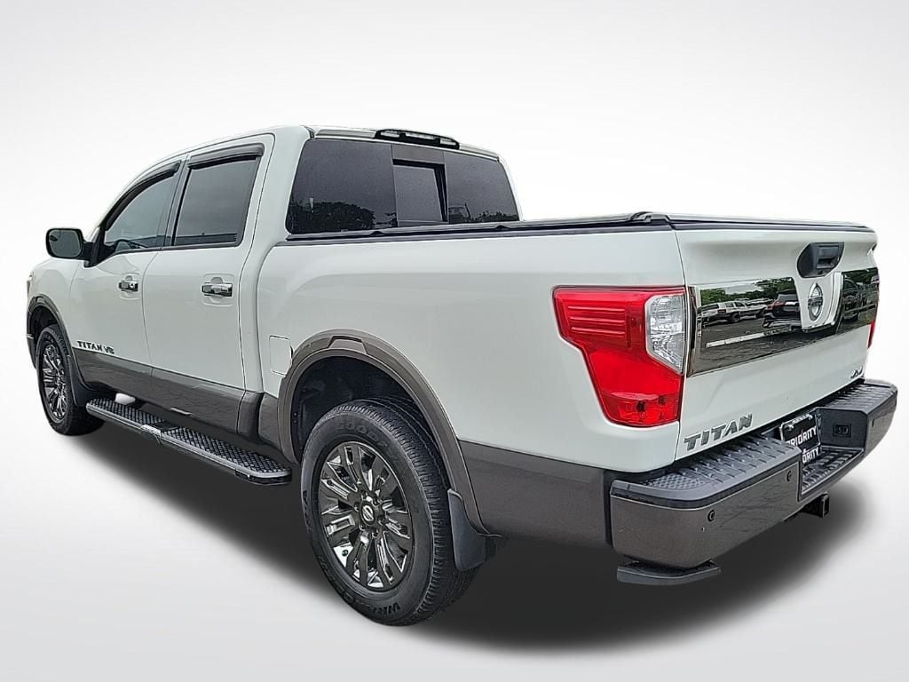 2018 Nissan Titan Platinum Reserve 3