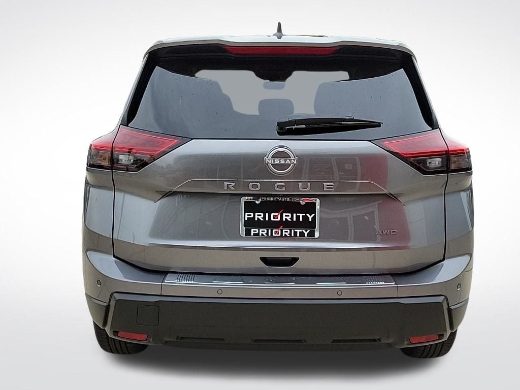 Thumbnail: 2026 Nissan Rogue - 4