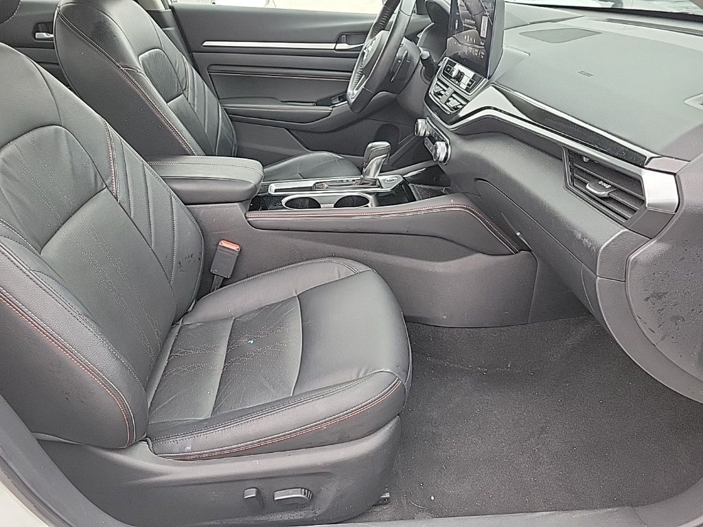 Thumbnail: 2023 Nissan Altima - 17