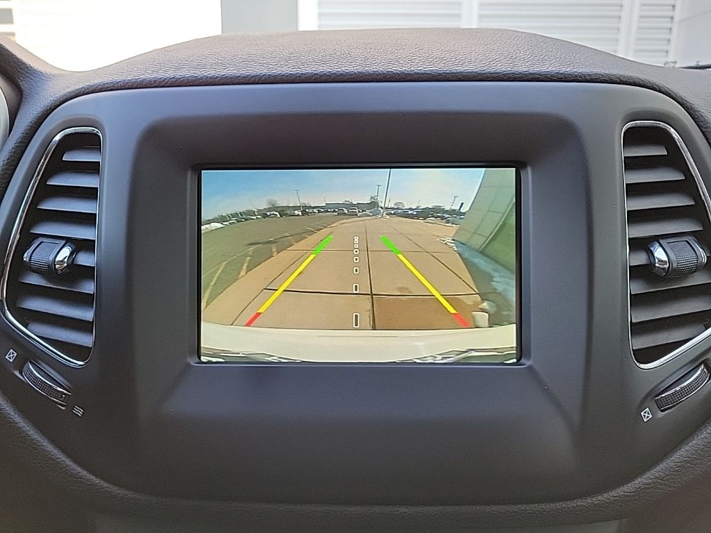 Thumbnail: 2018 Jeep Compass - 28