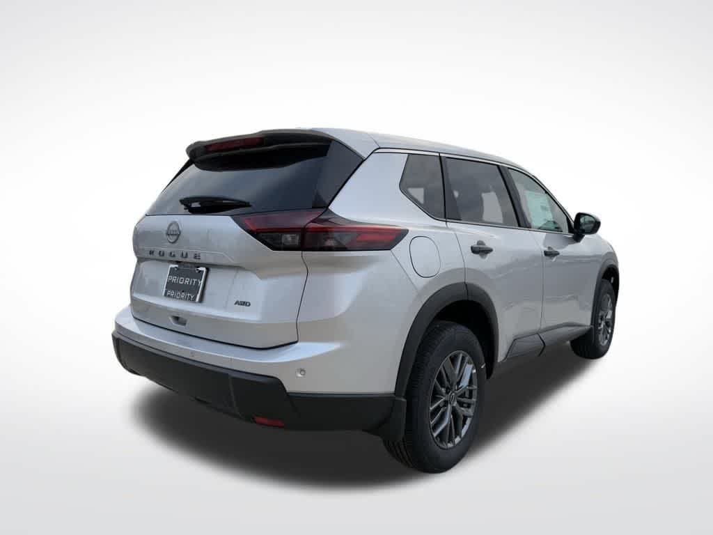 Thumbnail: 2025 Nissan Rogue - 5