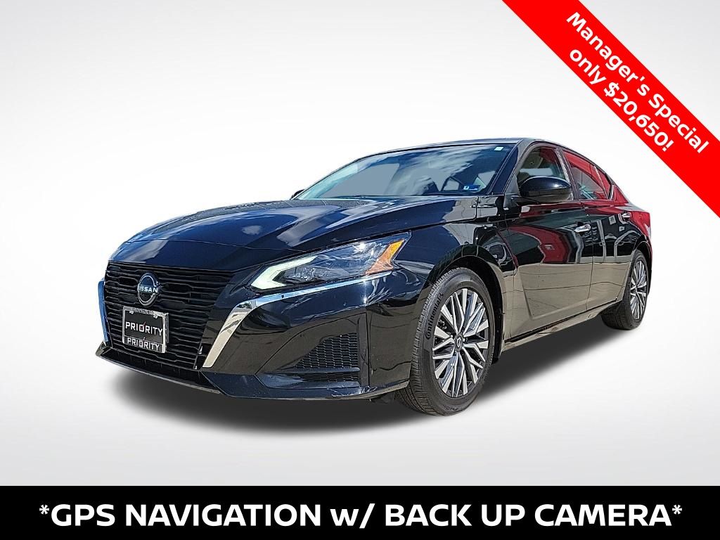 Thumbnail: 2023 Nissan Altima - 1