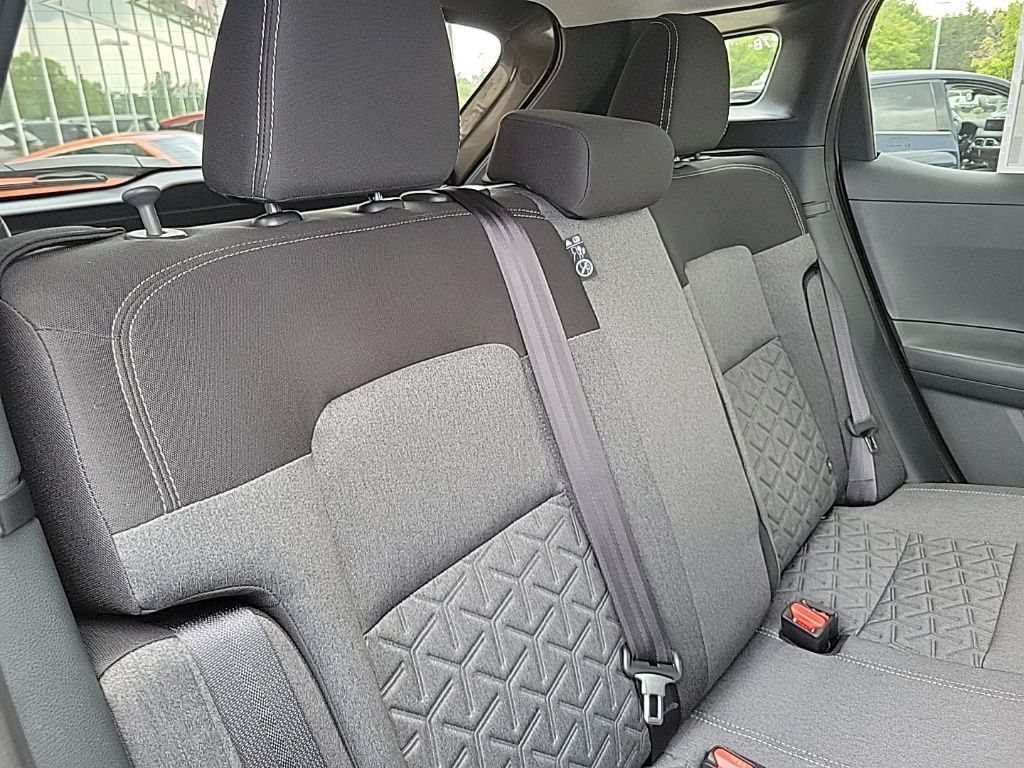 Thumbnail: 2025 Nissan Kicks - 15