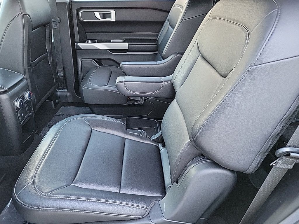 Thumbnail: 2021 Ford Explorer - 12