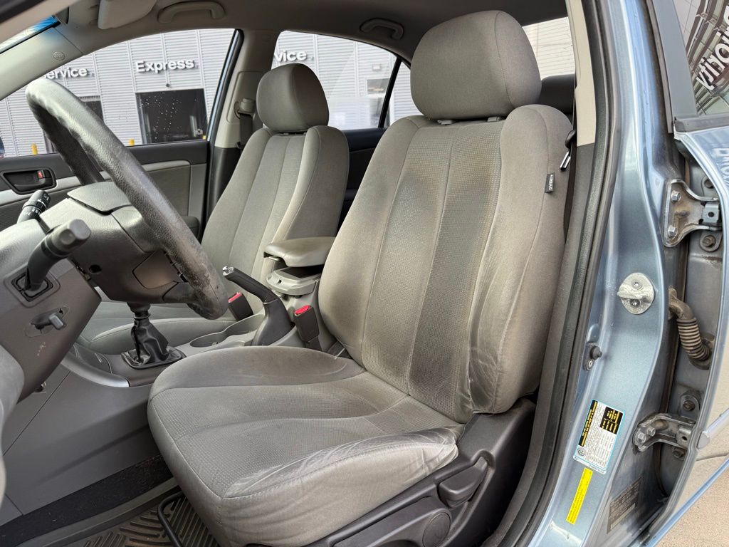 2010 Hyundai Sonata GLS 11