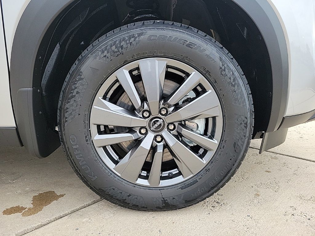 Thumbnail: 2025 Nissan Pathfinder - 9