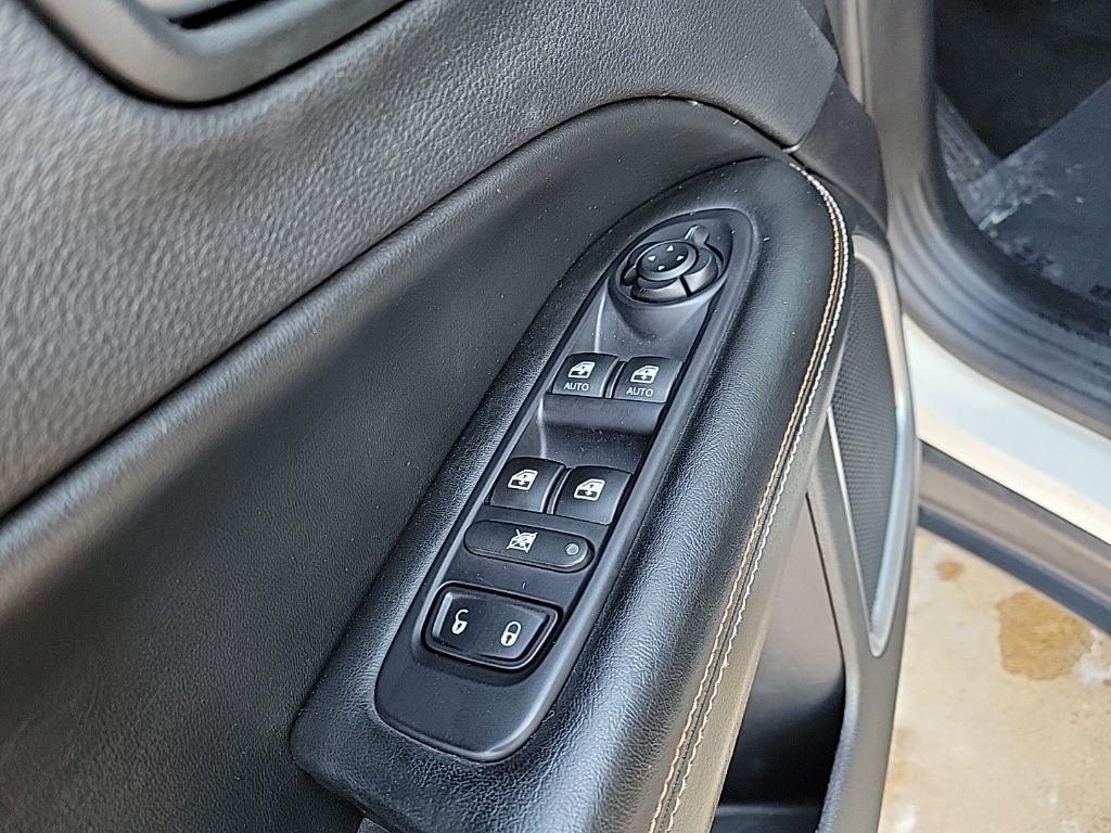 Thumbnail: 2018 Jeep Compass - 32