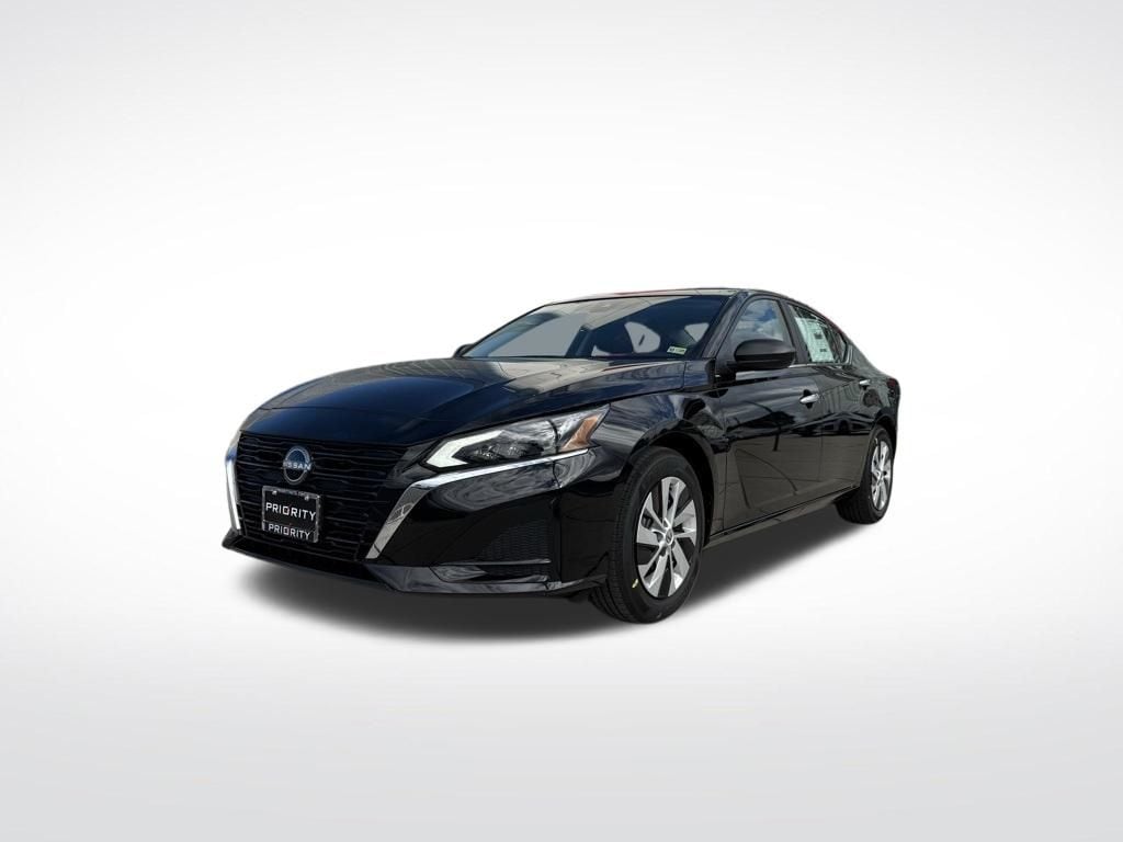 Thumbnail: 2025 Nissan Altima - 1