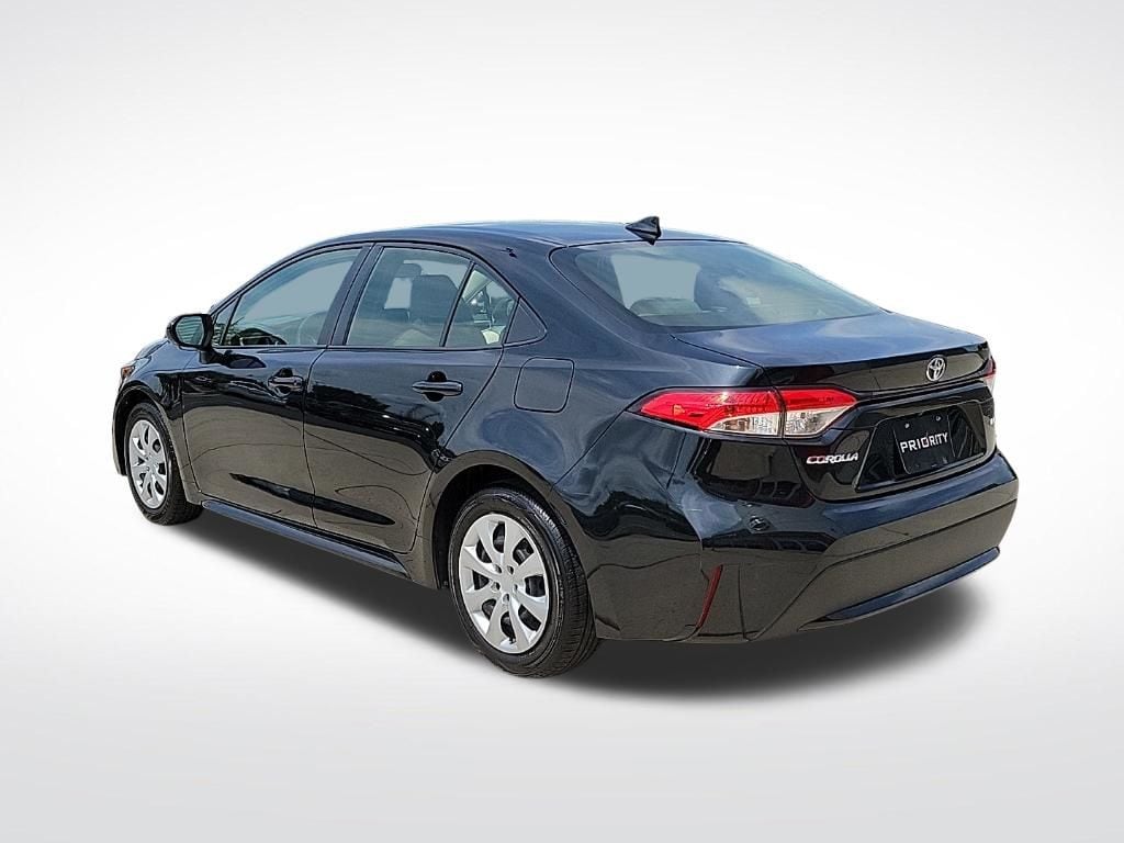 Thumbnail: 2022 Toyota Corolla - 3