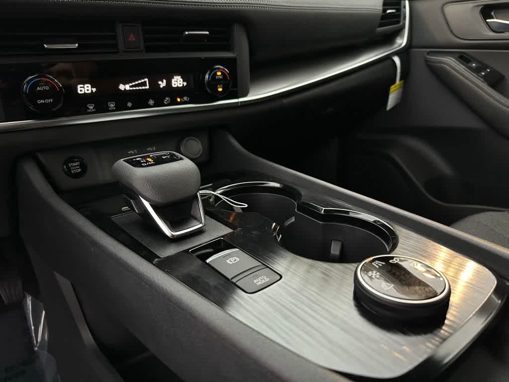 2025 Nissan Rogue SV 19