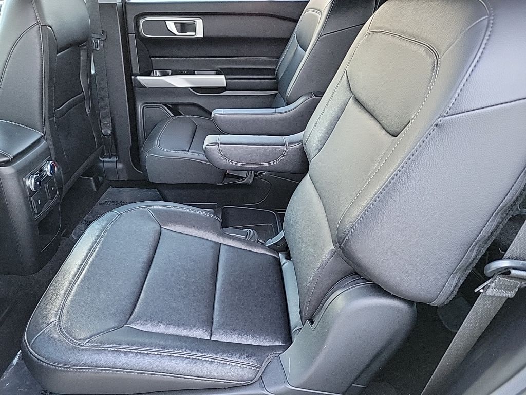 Thumbnail: 2021 Ford Explorer - 14